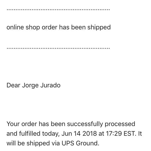 Supreme x Hanes Crew Socks (4 Pack) - Picture 3 of 3